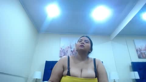 Snapshot of sherinenorth chatting on October 18, 12:28 pm Sherine online show from October 18, 12:28 pm