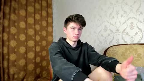 Max online show from October 11, 7:01 pm