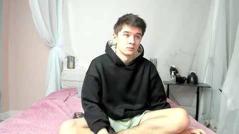 Max online show from January 10, 10:25 pm