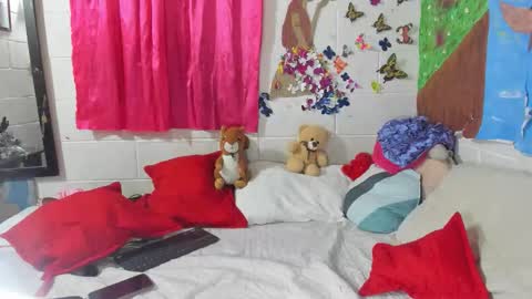  Maria Saenz online show from December 2, 11:11 pm