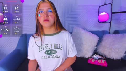 mia online show from January 17, 11:06 am