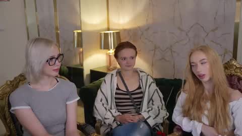 Sheryl online show from October 18, 10:49 am