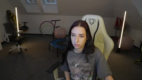 Sheryl online show from November 18, 11:14 am