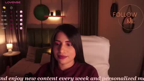 Snapshot of sheyla_hills_ chatting on November 22, 4:22 am Sheyla online show from November 22, 4:22 am