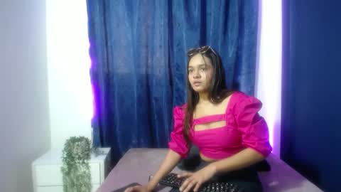 Melissa online show from September 24, 2:20 pm