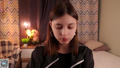 Snapshot of shickshackshock chatting on October 10, 11:31 am Iris online show from October 10, 11:31 am