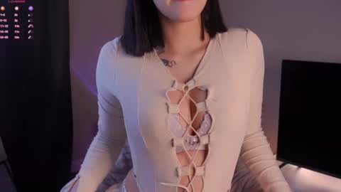 Snapshot of shickshackshock chatting on November 28, 12:08 pm Iris online show from November 28, 12:08 pm