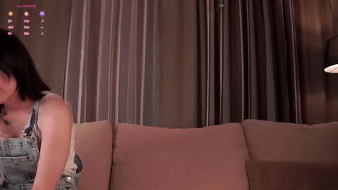 Snapshot of shickshackshock chatting on November 29, 11:57 am Iris online show from November 29, 11:57 am