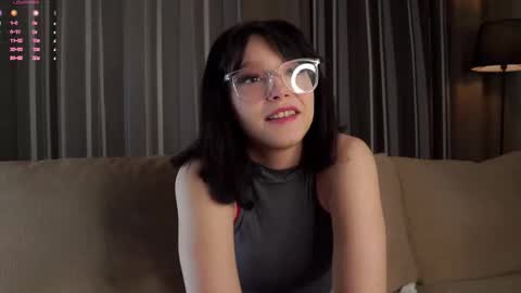 Snapshot of shickshackshock chatting on November 30, 11:14 am Iris online show from November 30, 11:14 am