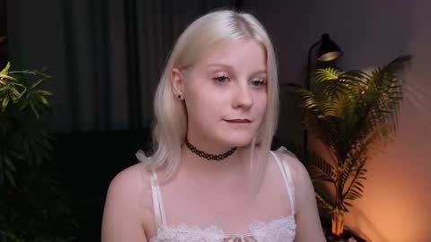 help me reach my first 25 thumbs up online show from October 9, 3:10 pm