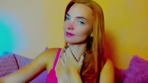 Alexis online show from October 4, 6:06 pm