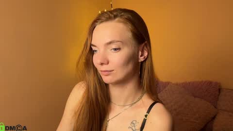 Alexis online show from April 3, 6:06 pm