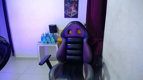 shining_star69 online show from September 28, 2:06 am