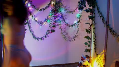 Snapshot of shiny_jail chatting on December 8, 11:08 pm JennyMira THANK YOU FOR 77 777 online show from December 8, 11:08 pm