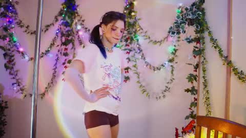 Snapshot of shiny_jail chatting on February 22, 9:48 pm JennyMira THANK YOU FOR 77 777 online show from February 22, 9:48 pm