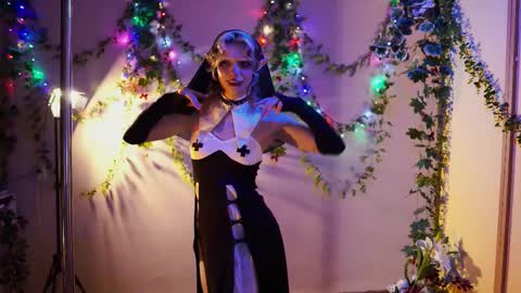 Snapshot of shiny_jail chatting on October 31, 3:13 pm JennyMira THANK YOU FOR 77 777 online show from October 31, 3:13 pm