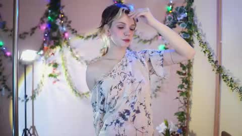 Snapshot of shiny_jail chatting on November 28, 4:42 pm JennyMira THANK YOU FOR 77 777 online show from November 28, 4:42 pm