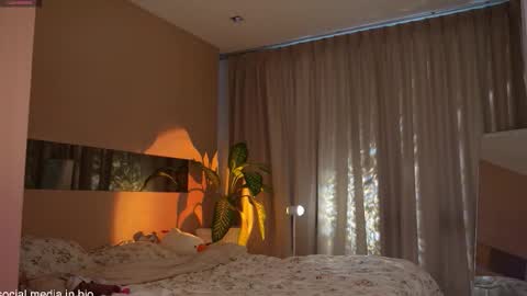 Melissa online show from October 20, 2:56 am