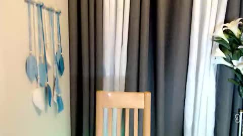 shira_cutttiebigcock online show from April 10, 11:59 am