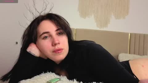 Snapshot of shiraazsh chatting on June 2, 9:28 pm shiraazsh online show from June 2, 9:28 pm