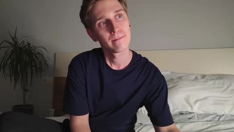 Matthew online show from September 12, 9:04 pm