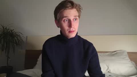 Matthew online show from September 23, 9:29 pm