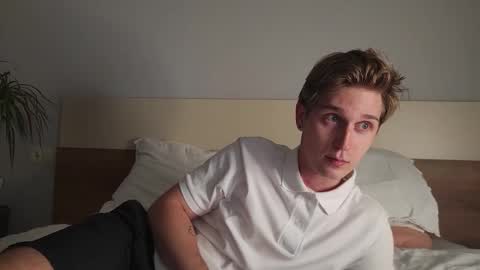 Matthew online show from October 13, 9:37 pm