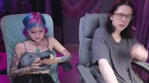 Snapshot of shiroxloly chatting on June 16, 9:01 am SHIROxLOLY online show from June 16, 9:01 am