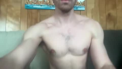Snapshot of shirtlesshunk15 chatting on February 16, 8:27 pm shirtlesshunk15 online show from February 16, 8:27 pm