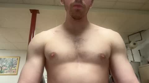 shirtlesshunk15 online show from April 15, 7:59 am