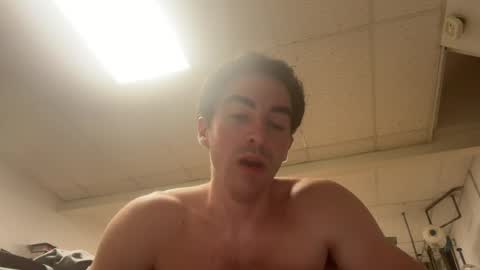 Snapshot of shirtlesshunk15 chatting on July 2, 3:23 am shirtlesshunk15 online show from July 2, 3:23 am