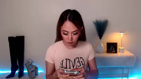 Snapshot of shivvariana_manflayer chatting on September 25, 8:18 am WET AND WILD YHANNA online show from September 25, 8:18 am