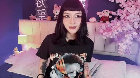 Snapshot of shizuko___ chatting on May 6, 8:58 pm Valentina online show from May 6, 8:58 pm
