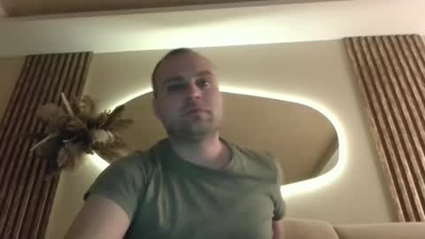 shmele_04 online show from November 29, 9:51 pm