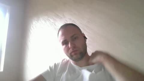 shmele_04 online show from December 17, 1:39 pm