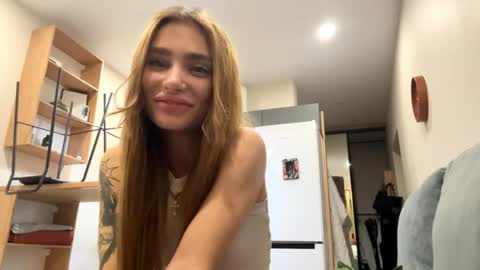 Snapshot of shondratresca chatting on May 31, 7:15 pm Sky online show from May 31, 7:15 pm