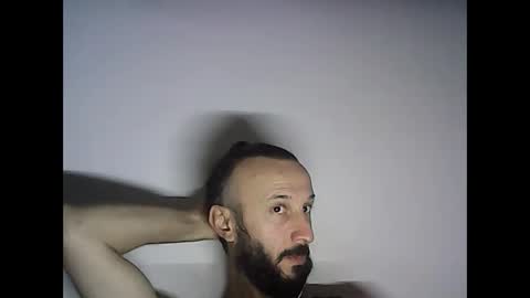 Snapshot of shooter_coool chatting on December 15, 1:00 pm shooter_coool online show from December 15, 1:00 pm