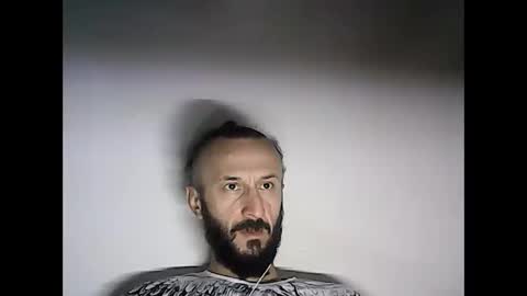 Snapshot of shooter_coool chatting on January 1, 8:37 pm shooter_coool online show from January 1, 8:37 pm