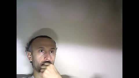 Snapshot of shooter_coool chatting on February 7, 12:17 pm shooter_coool online show from February 7, 12:17 pm