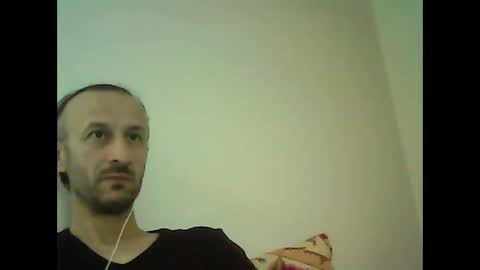 Snapshot of shooter_coool chatting on February 8, 9:24 am shooter_coool online show from February 8, 9:24 am