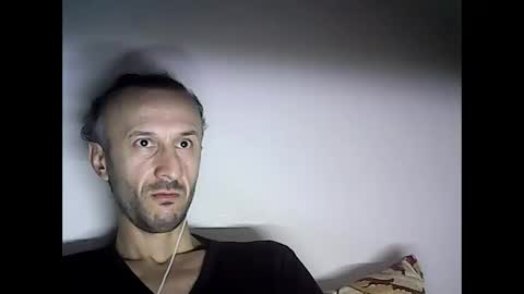 Snapshot of shooter_coool chatting on February 8, 9:36 pm shooter_coool online show from February 8, 9:36 pm