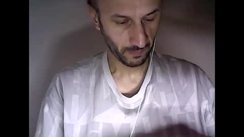 Snapshot of shooter_coool chatting on February 15, 9:49 am shooter_coool online show from February 15, 9:49 am