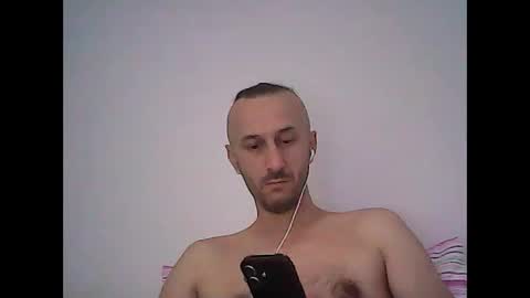 Snapshot of shooter_coool chatting on October 4, 12:25 pm shooter_coool online show from October 4, 12:25 pm