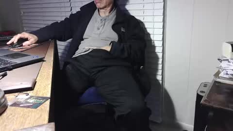 nikolas send dm for an appointment online show from October 28, 2:15 am