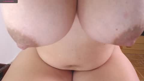 Snapshot of shopiagarcia_ chatting on September 11, 1:39 am lamai online show from September 11, 1:39 am