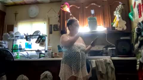Snapshot of shorty920505 chatting on July 23, 8:18 pm shorty920505 online show from July 23, 8:18 pm