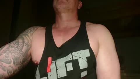Snapshot of show_on_for_you chatting on May 27, 9:34 pm show_on_for_you online show from May 27, 9:34 pm