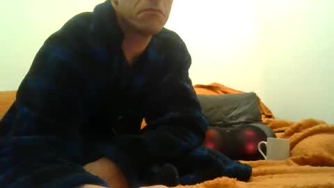 showherenow online show from April 5, 6:10 am