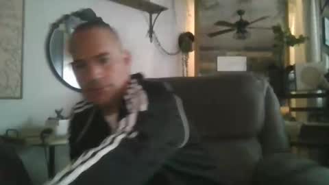 Red4040 online show from November 15, 6:37 pm