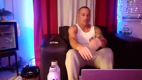 Red4040 online show from November 24, 3:50 am